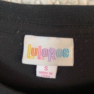 Lularoe Women’s  Shirt Small With A Skull Design